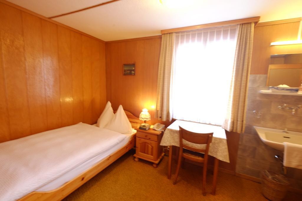 Hotel Tannenhof Zermatt Szoba fotó